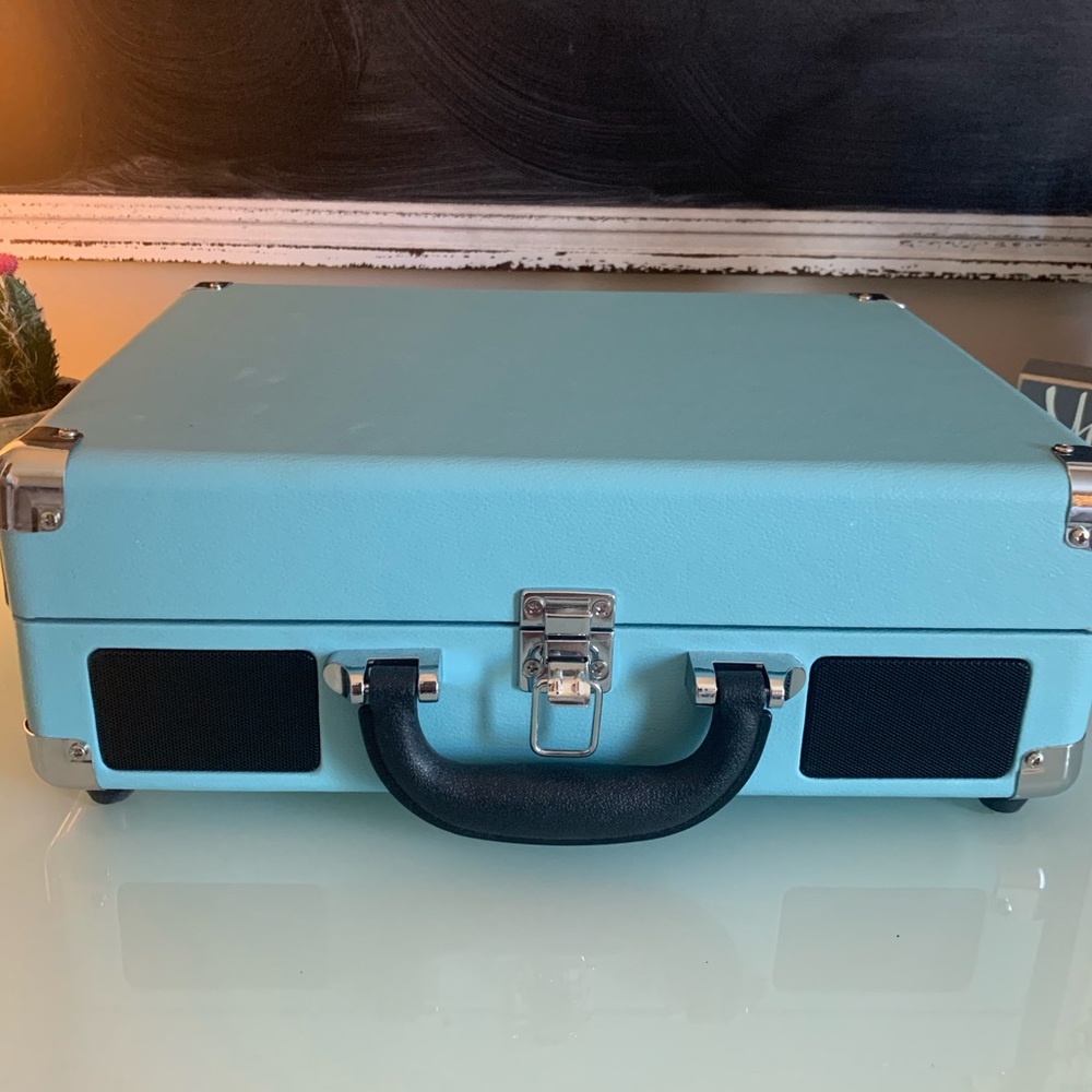 Victrola Record Player - Picture 3 of 4